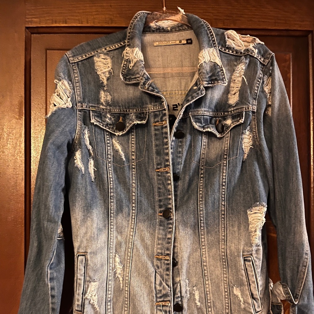 Embroidered denim jacket